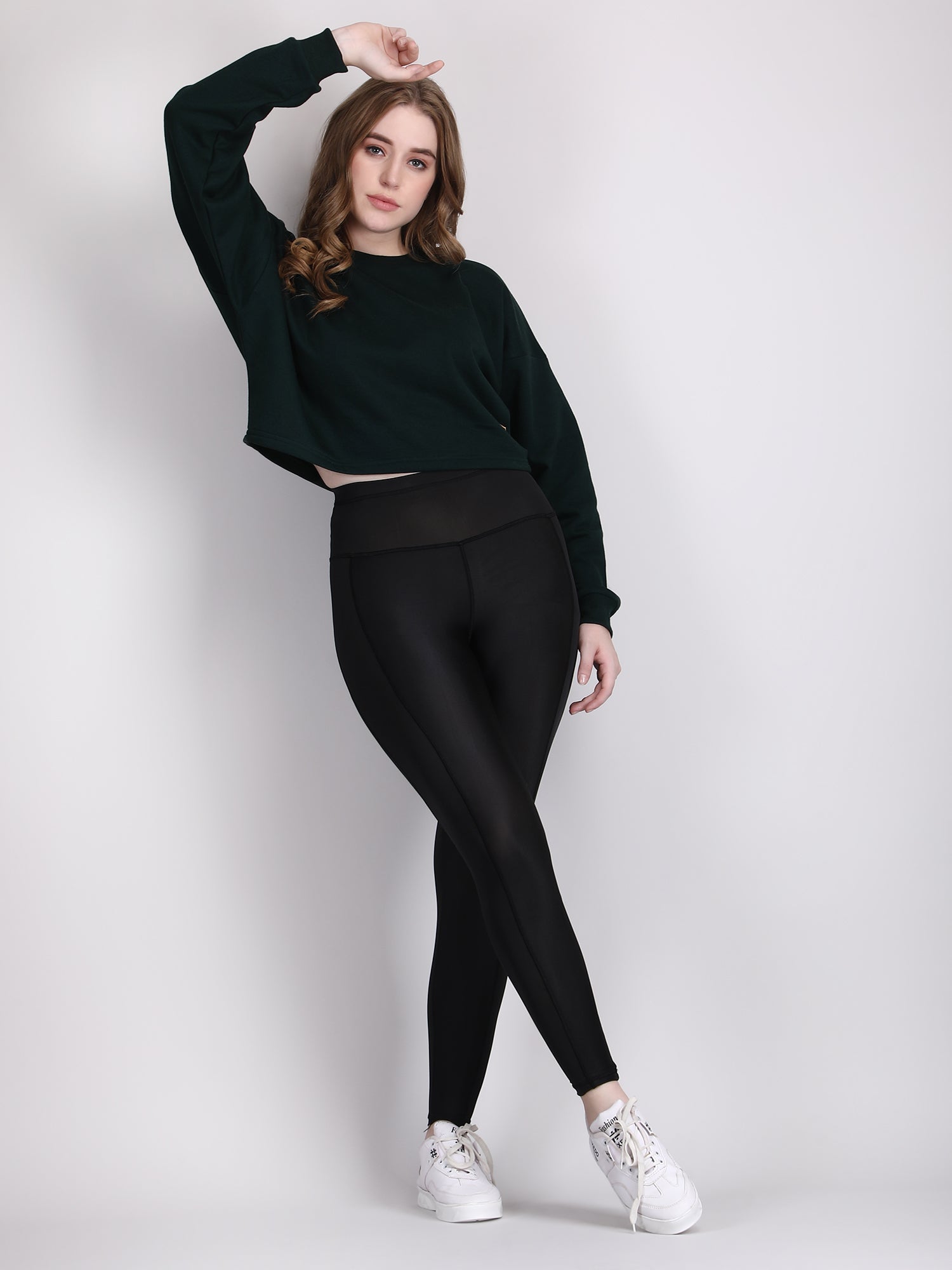 Oversized black cropped sweatshirt