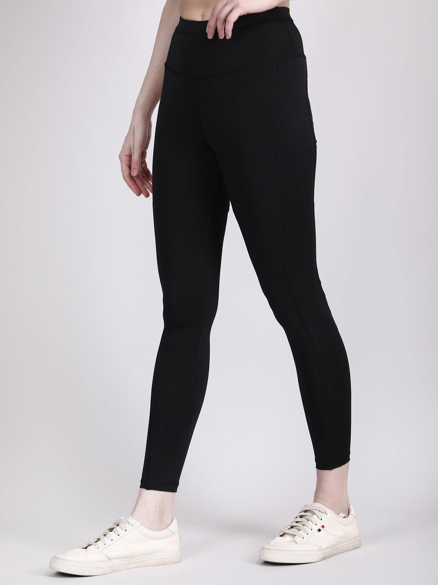black-leggings