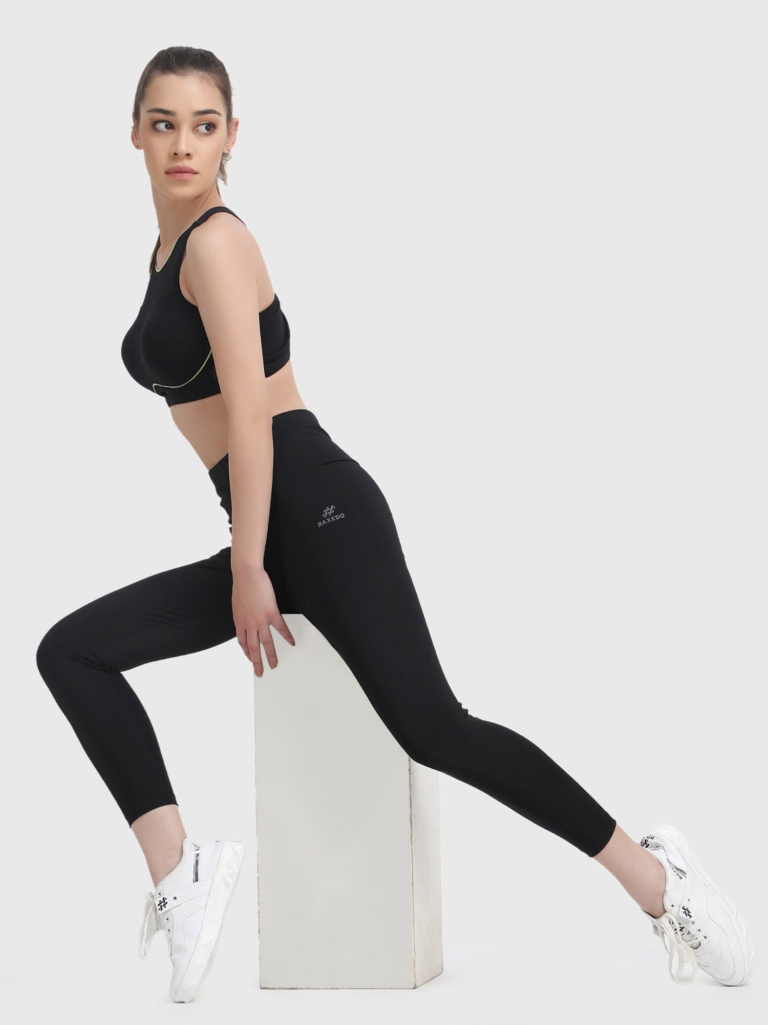 women black Jegging